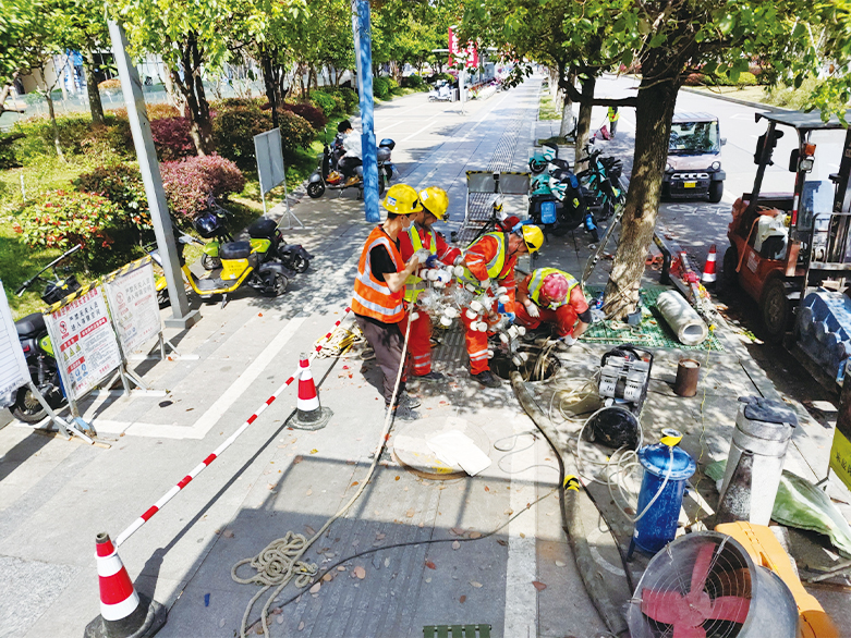  奎屯UV-CIPP紫外光固化修复