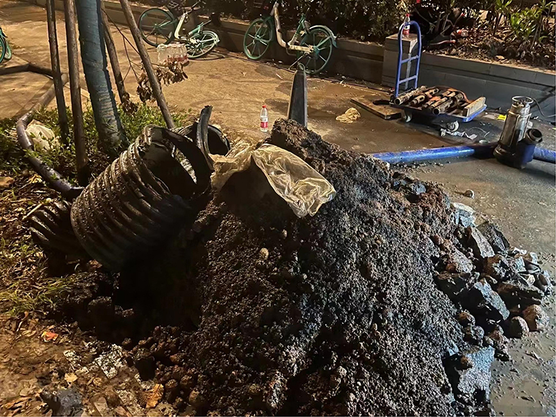 奎屯本地下水道疏通师傅，不通不收费【距您500米】